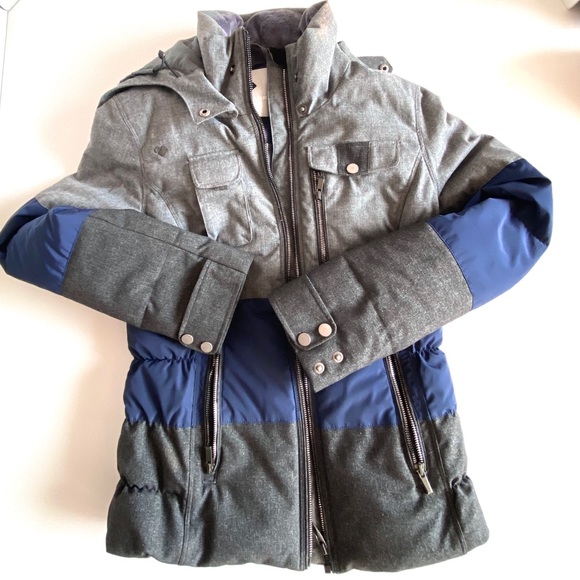 Obermeyer Ski Jacket - Picture 1 of 5